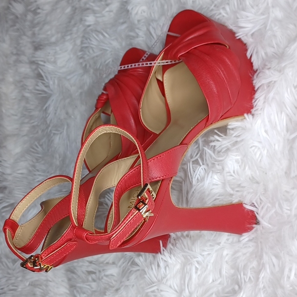 MICHAEL KORS Red Platform High Heel Open Toe Sandals SZ 10M - Picture 2 of 16
